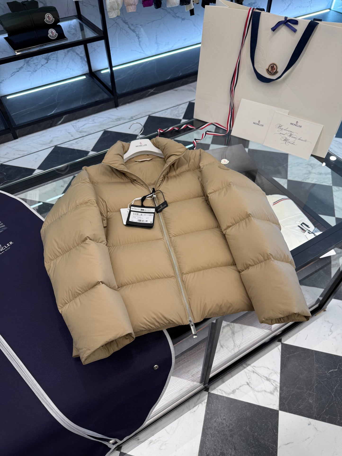 MONC TARN JACKET
