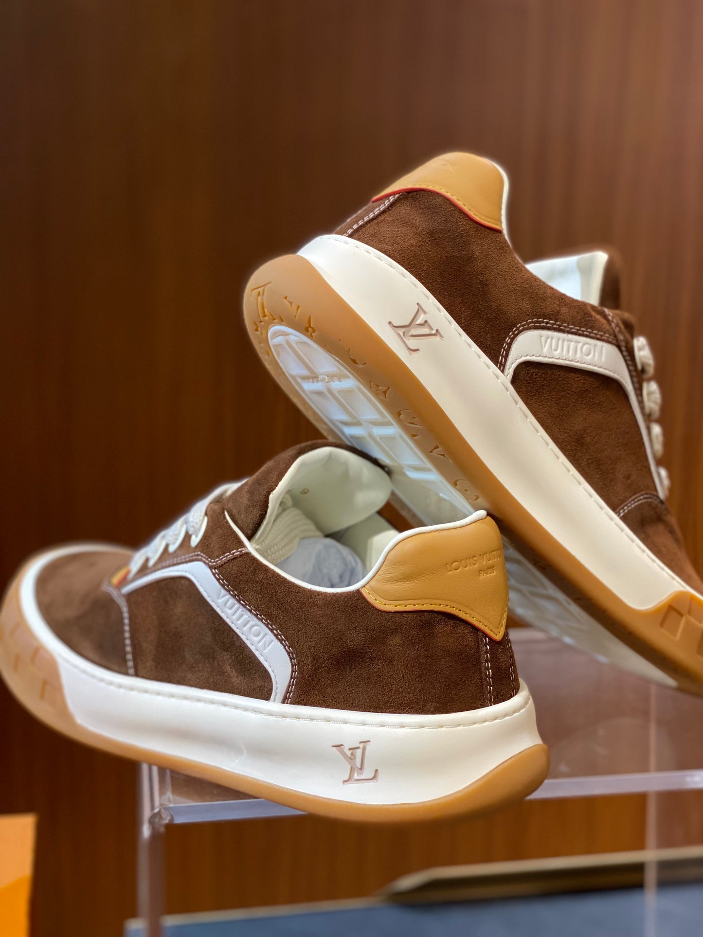 LOU TILTED SNEAKERS