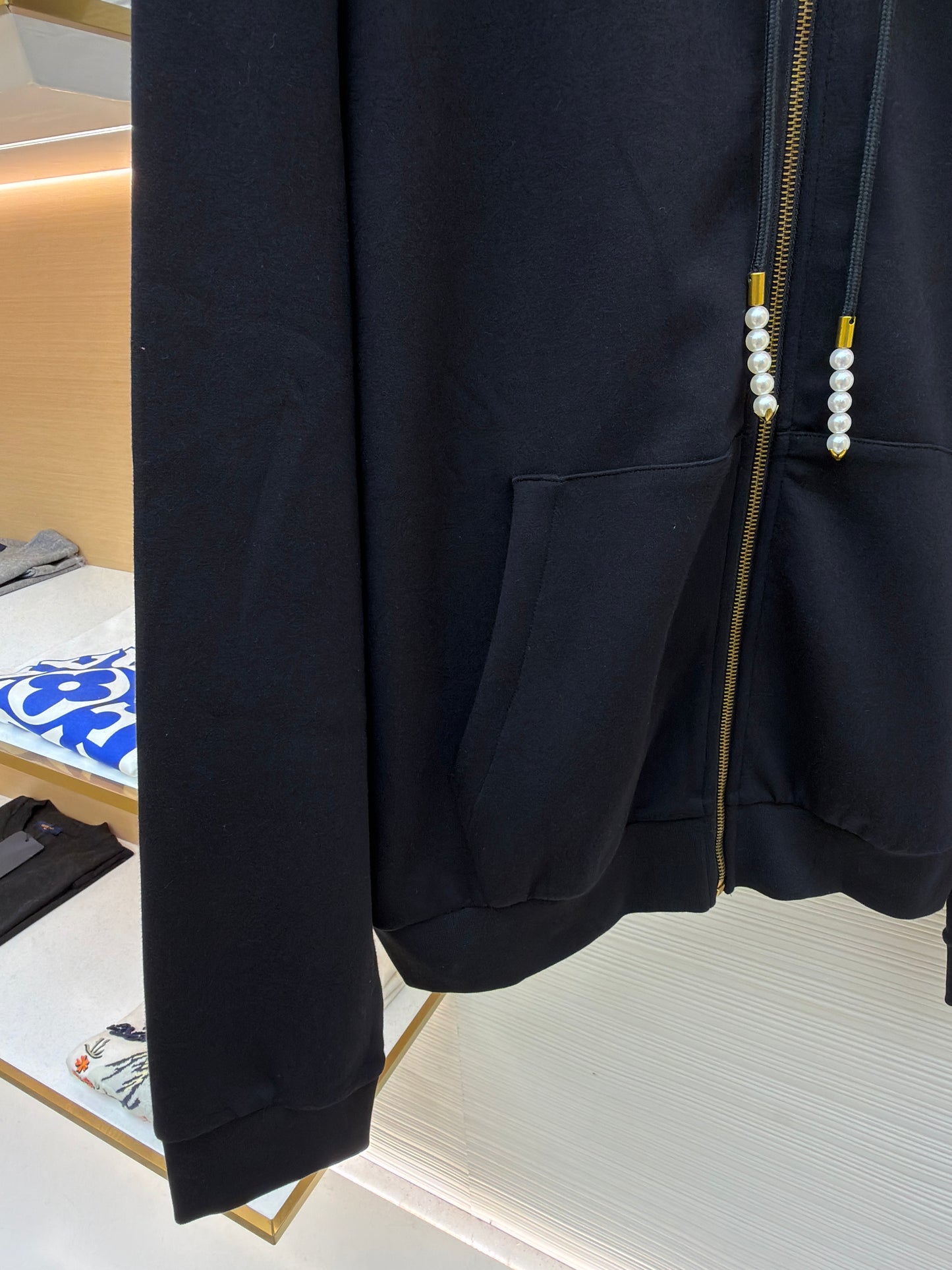 LOU ZIP HOODIE