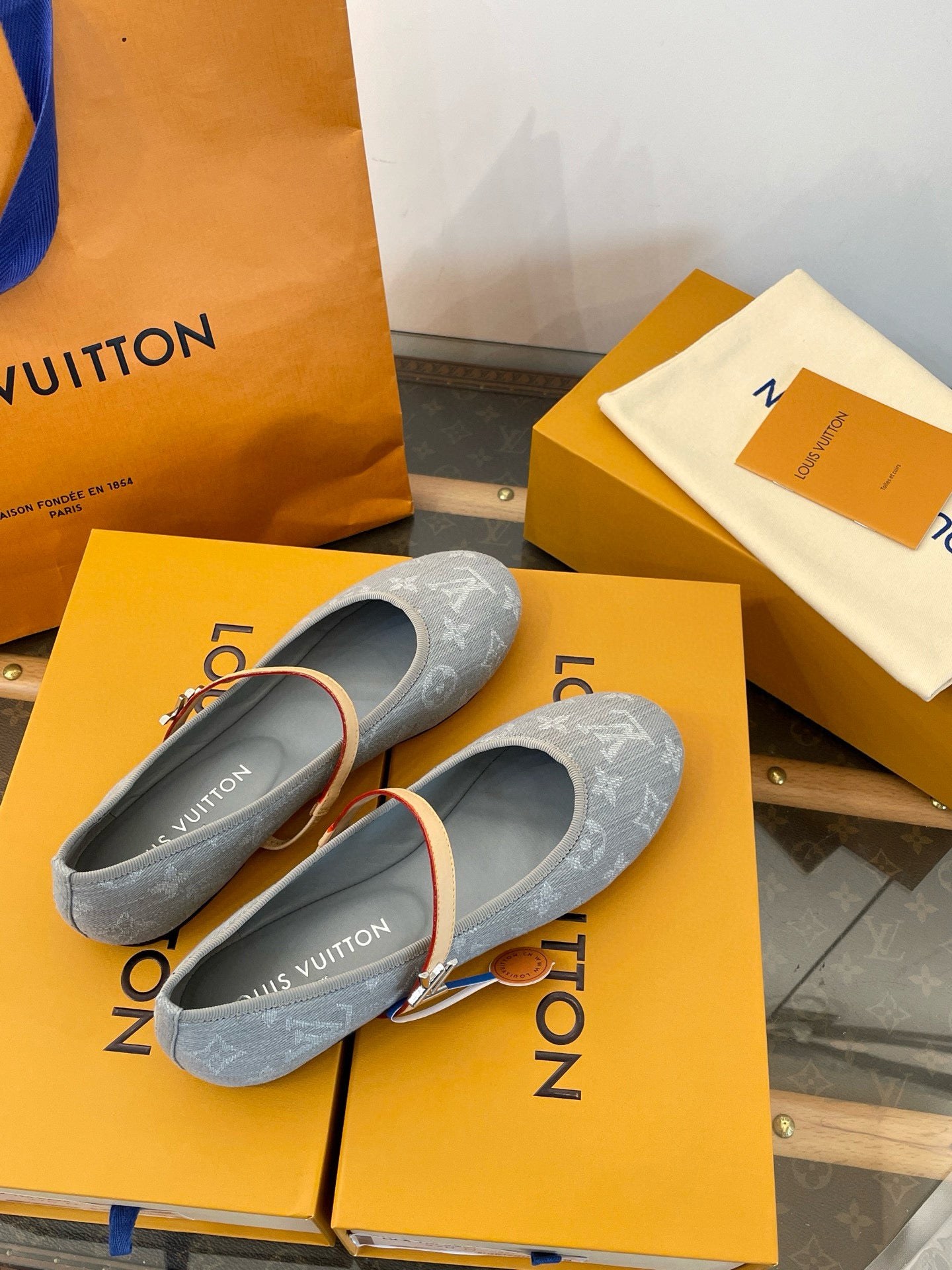 LOU ROMY BALLET FLATS