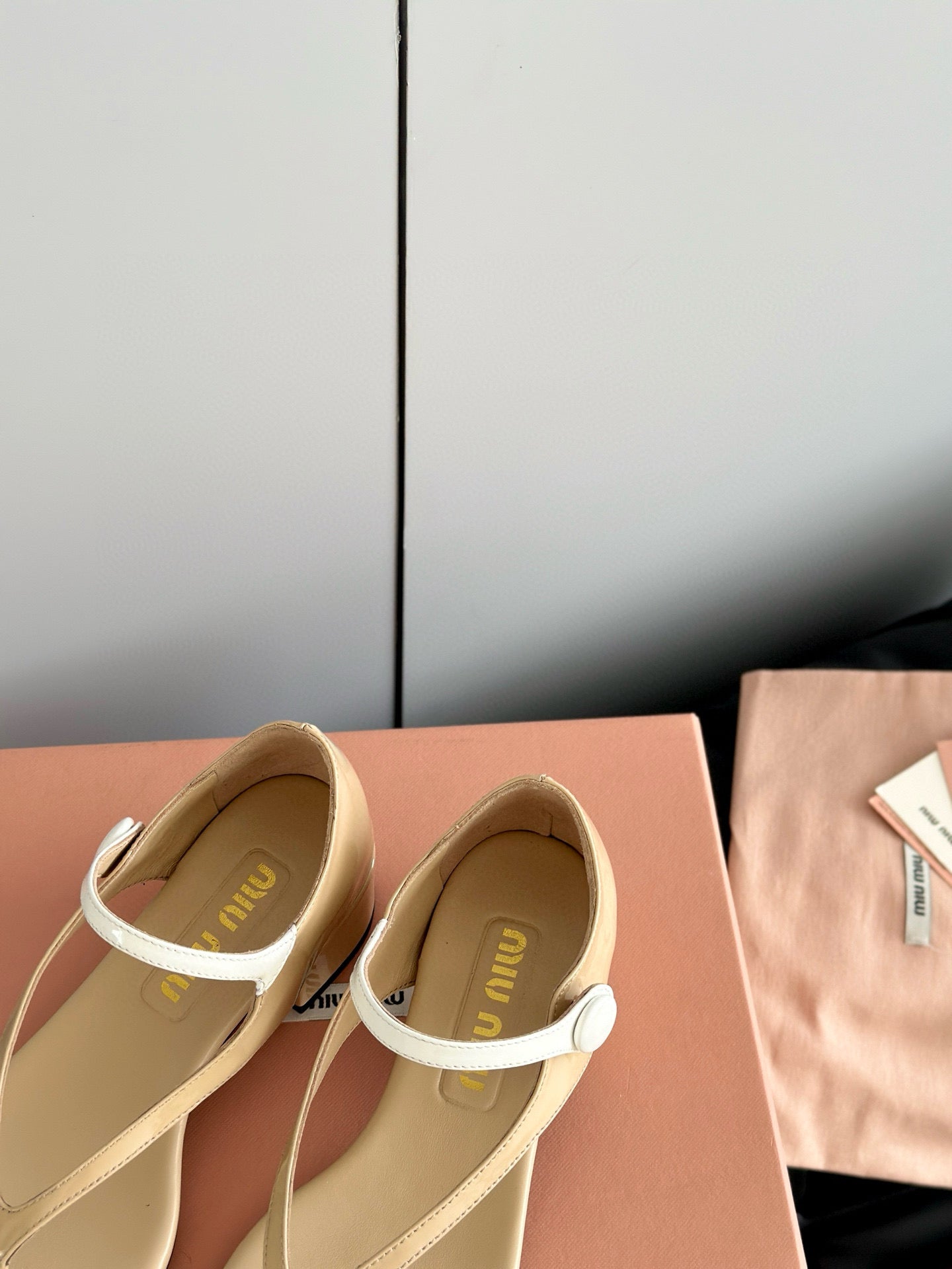 MIU M THONG SANDALS