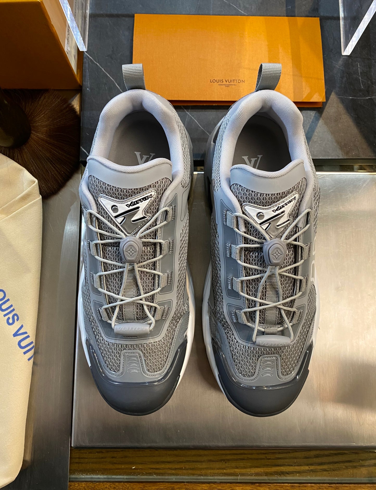 LOU RUNNER TATIC SNEAKER