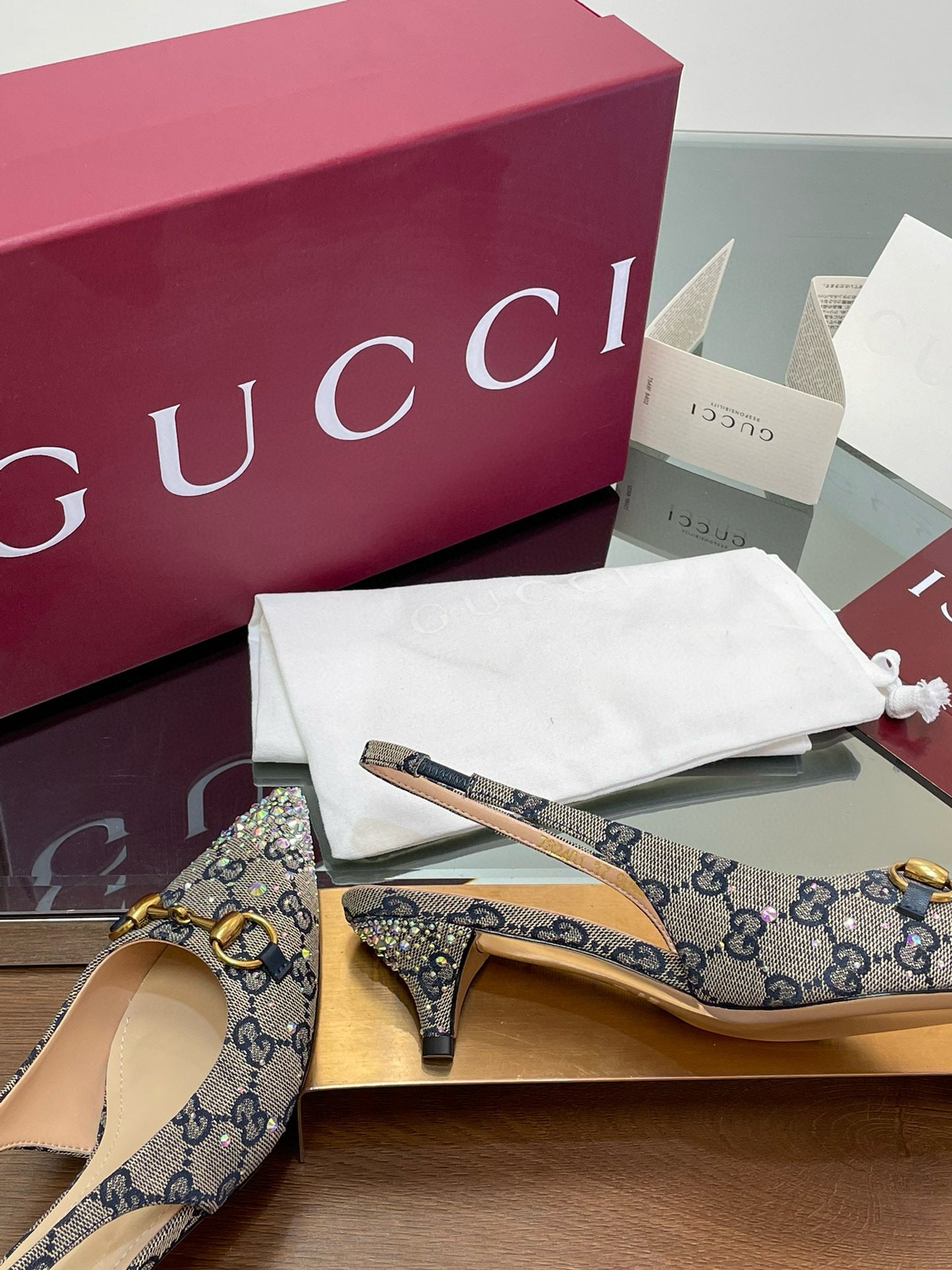 GG HEELS