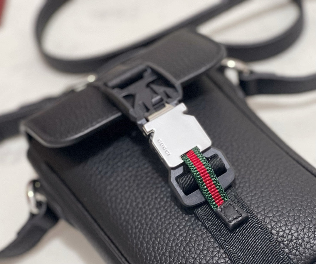 GG SUPER MINI CROSSBODY BAG