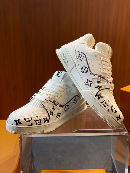 LOU TRAINERS
