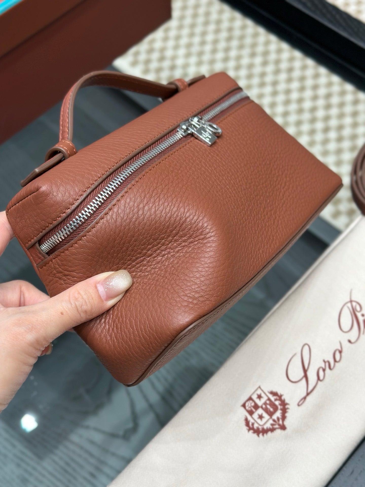 LORO P EXTRA POCKET L19 BAG