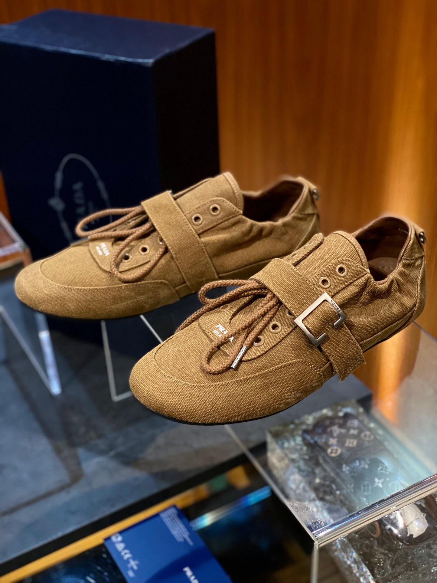 PD COLLAPSE SNEAKER