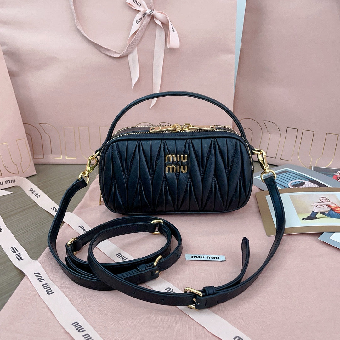 MIU M MATELASSE SHOULDER BAG