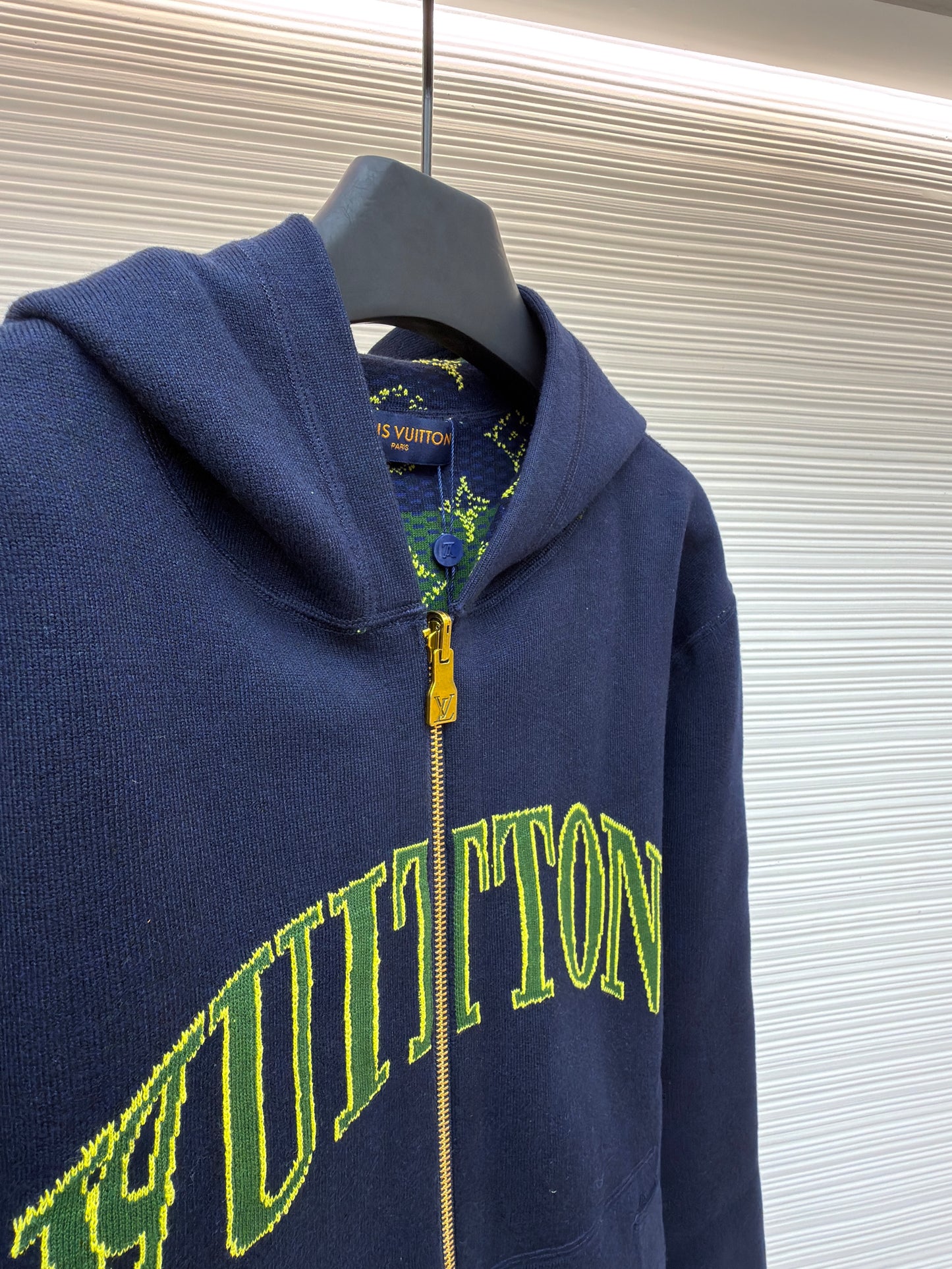 LOU ZIP HOODIE