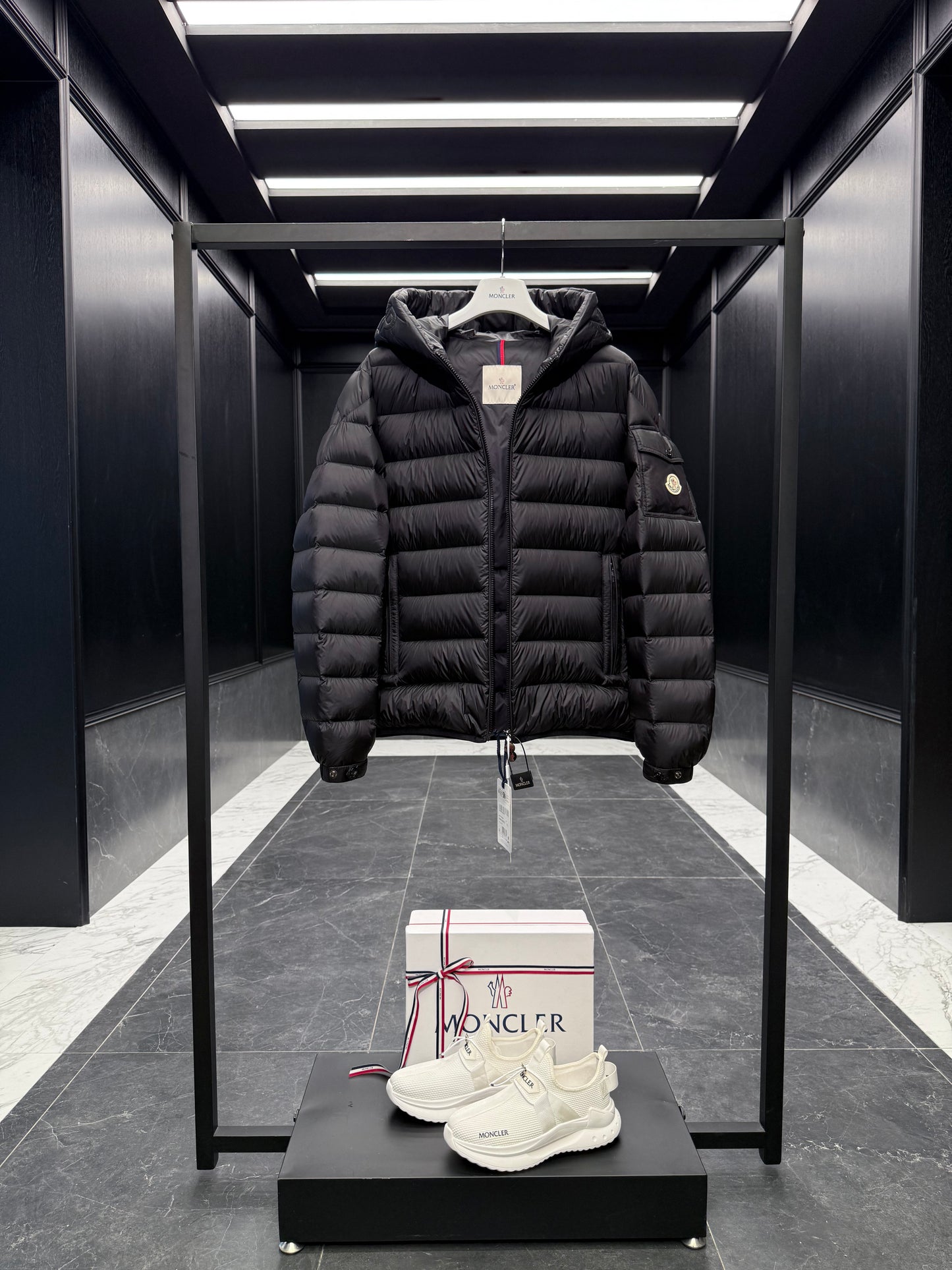 MONC NAJAN JACKET
