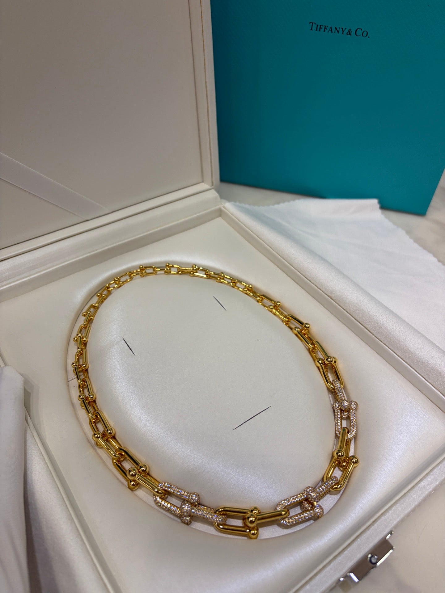 TIFF NECKLACE
