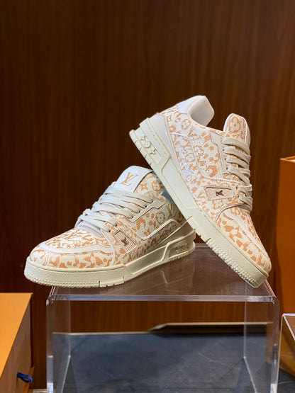 LOU TRAINERS