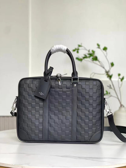 LOU PORTE-DOCUMENTS VOYAGE PM BAG