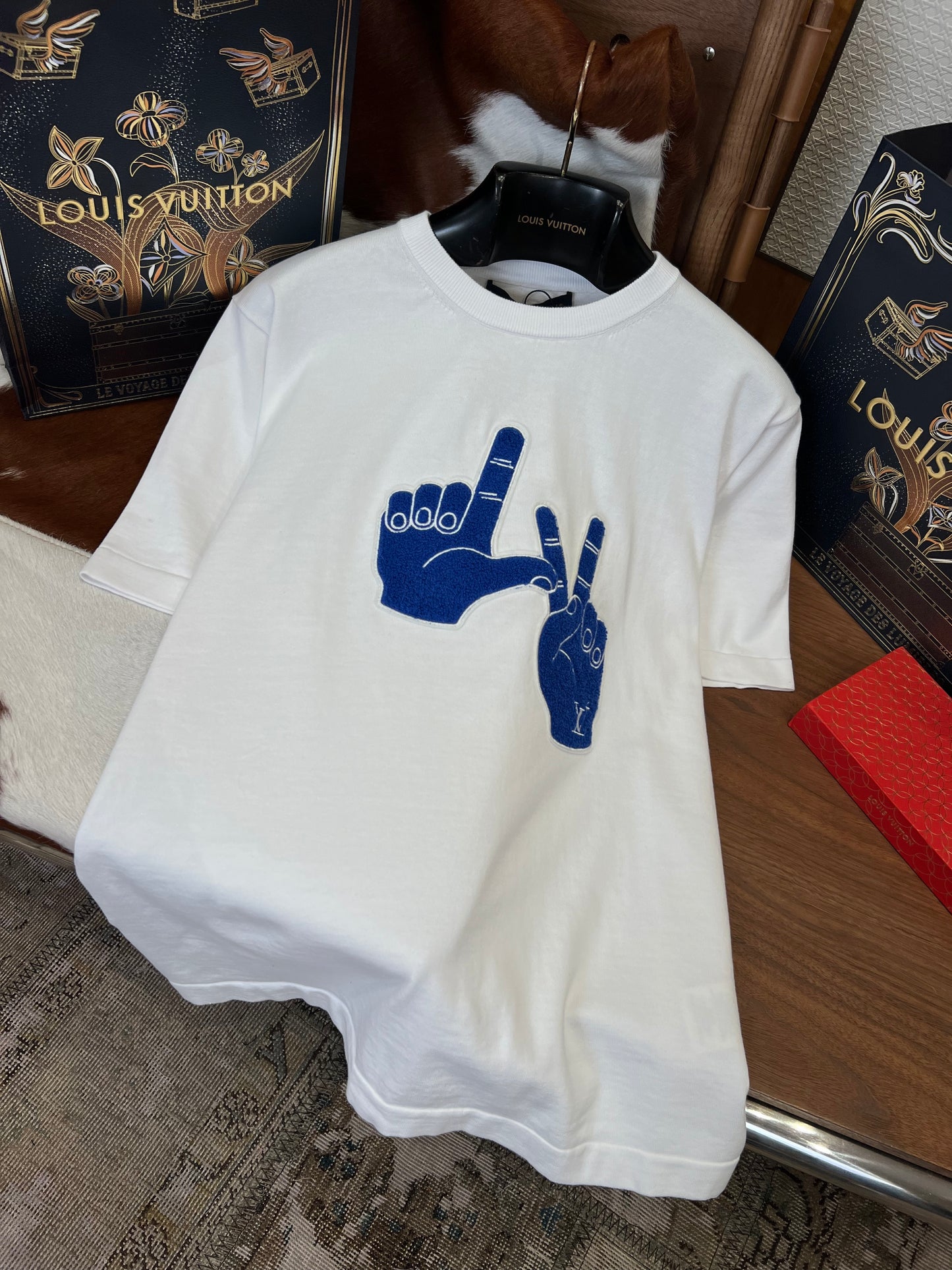 LOU T-SHIRT