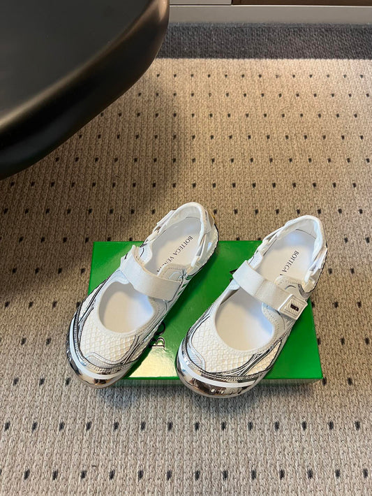 BOTT V ORBIT SNEAKER