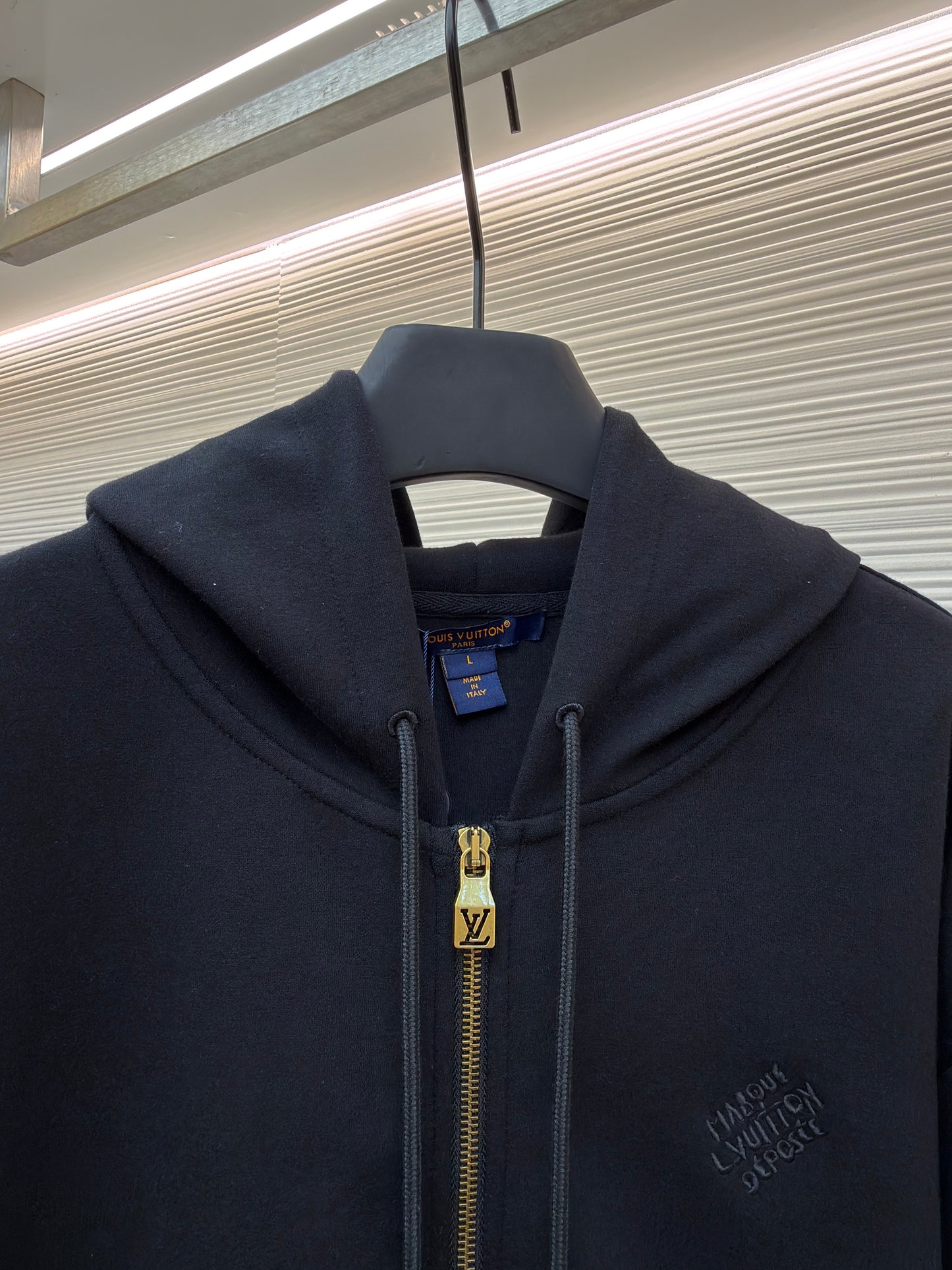 LOU ZIP HOODIE