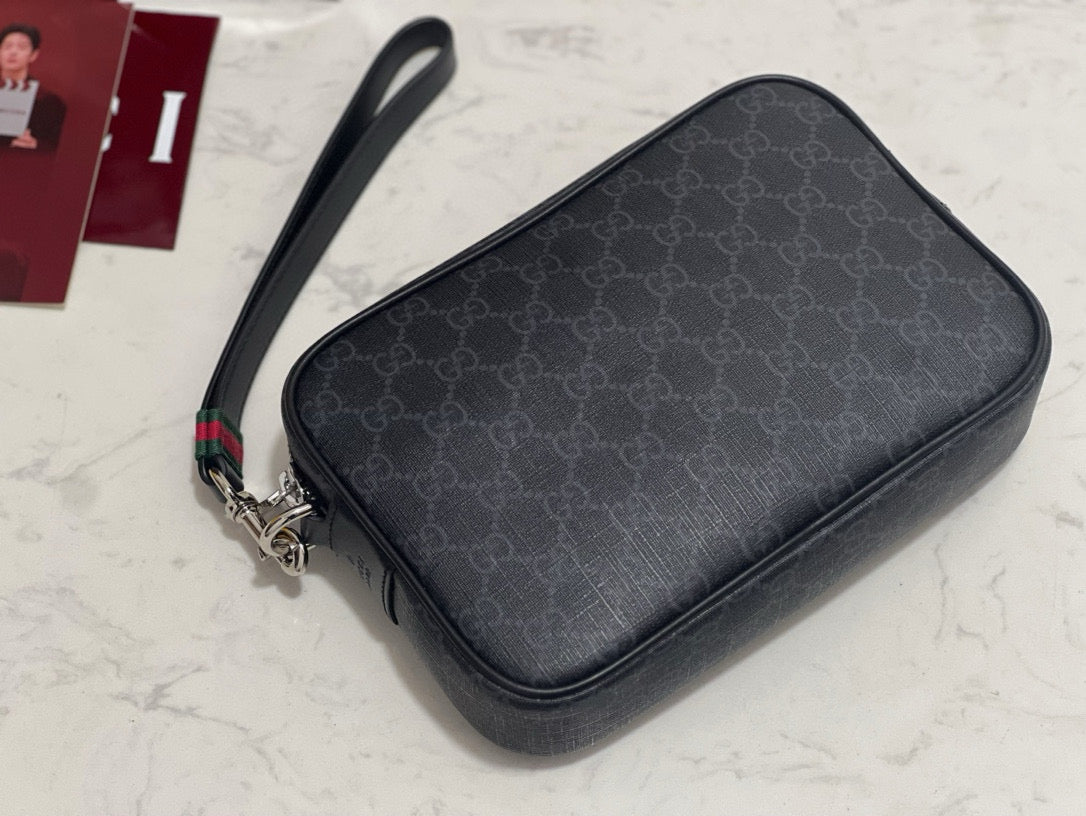 GG POUCH