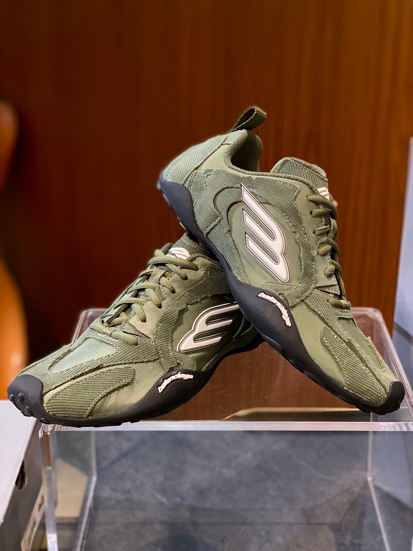 BAL MONDAY ULTRA SNEAKERS