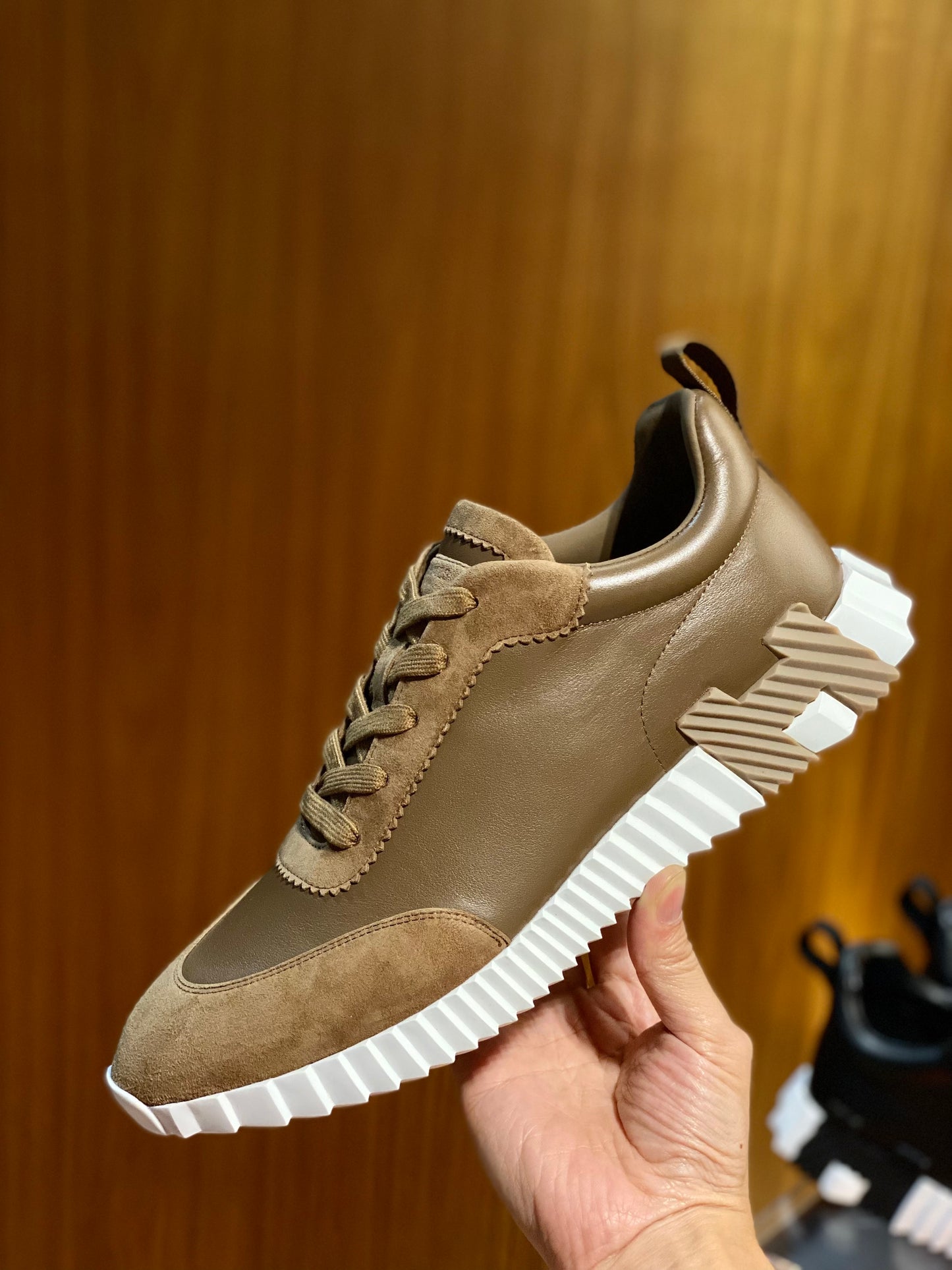 HERM BOUNCING SNEAKERS