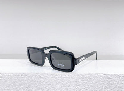 MIU M SUNGLASSES