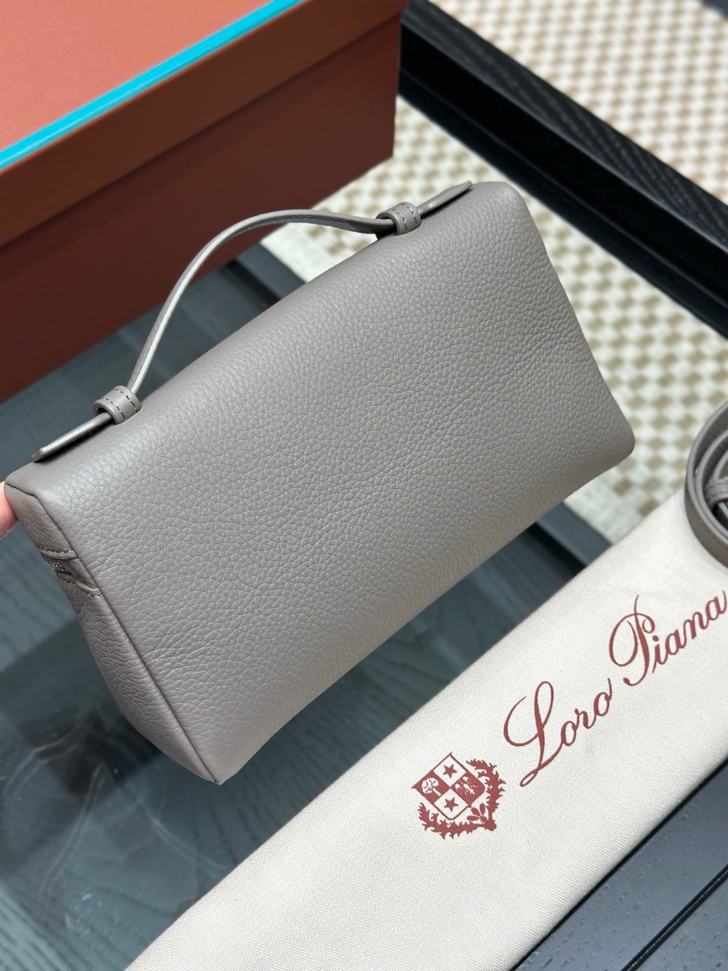 LORO P EXTRA POCKET L19 BAG