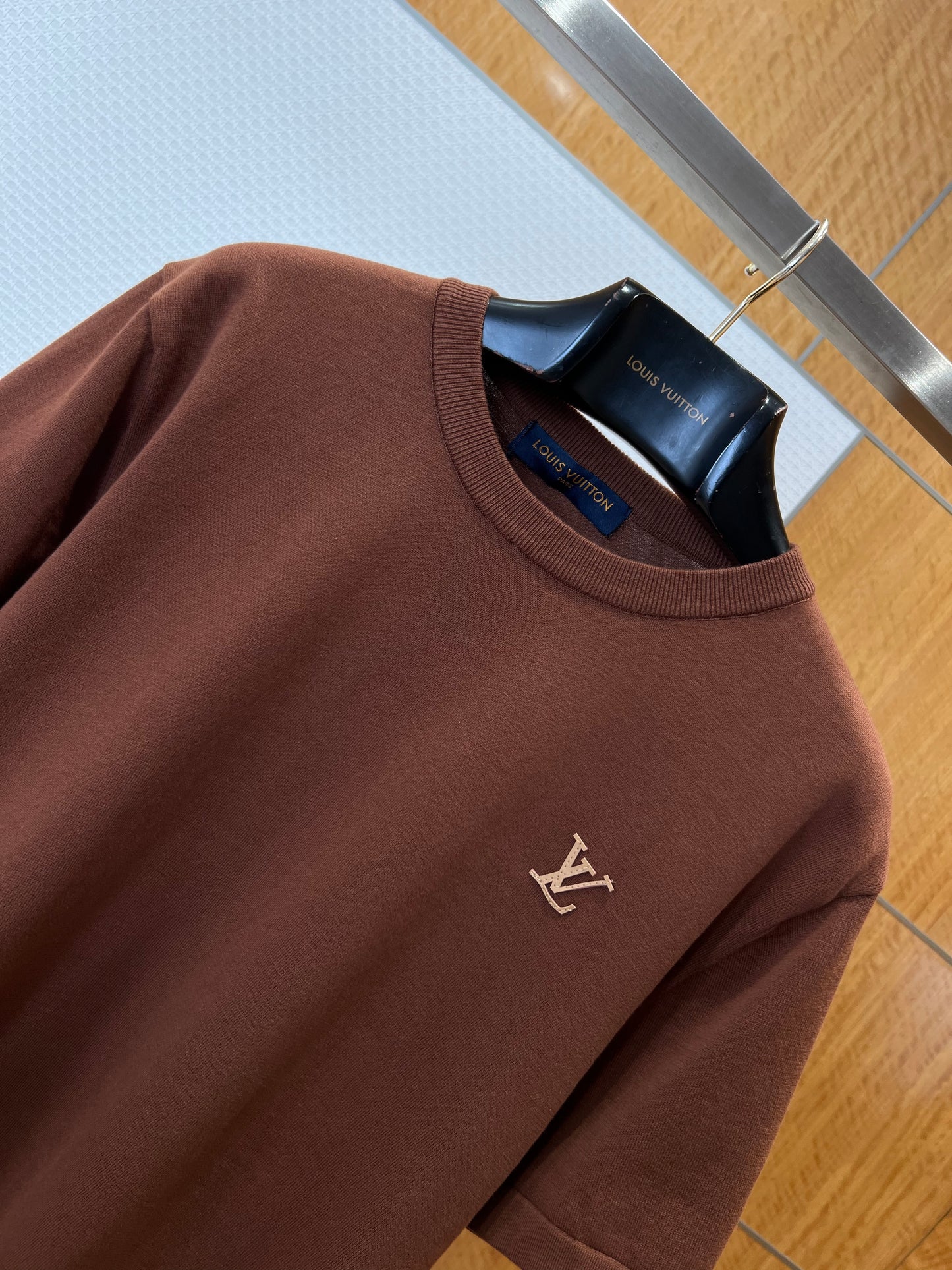 LOU T-SHIRT
