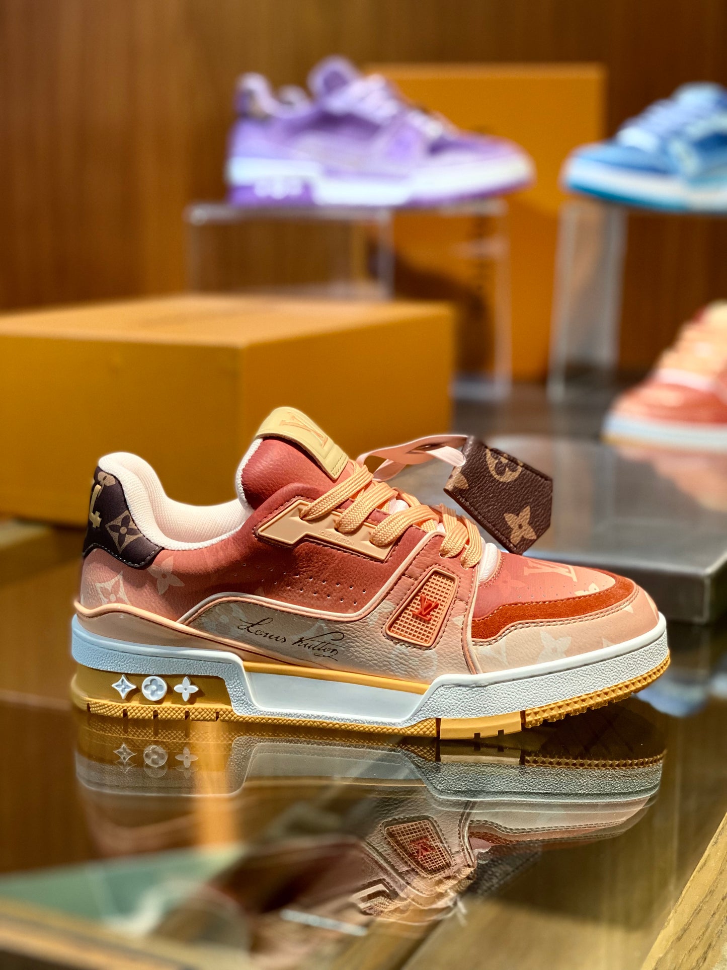 LOU SNEAKERS
