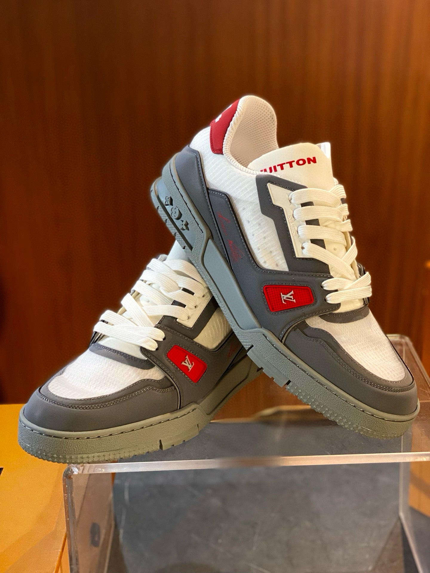 LOU TRAINERS