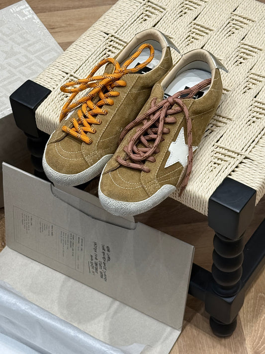 GOLDEN G TRAINERS