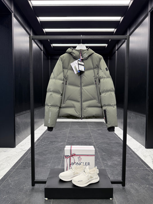 MONC ARCESAZ JACKET