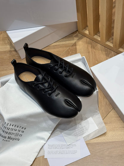 MAISON M TABI LOAFERS