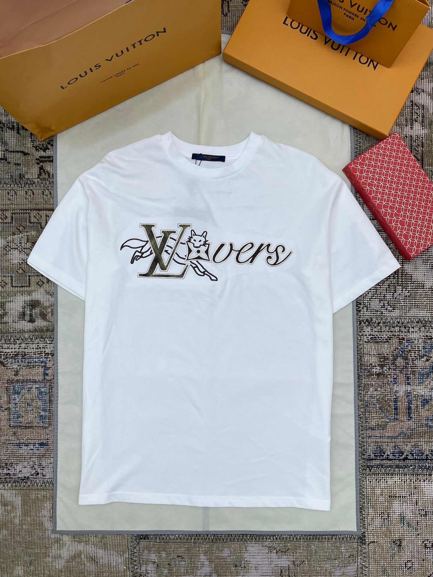 LOU T-SHIRT
