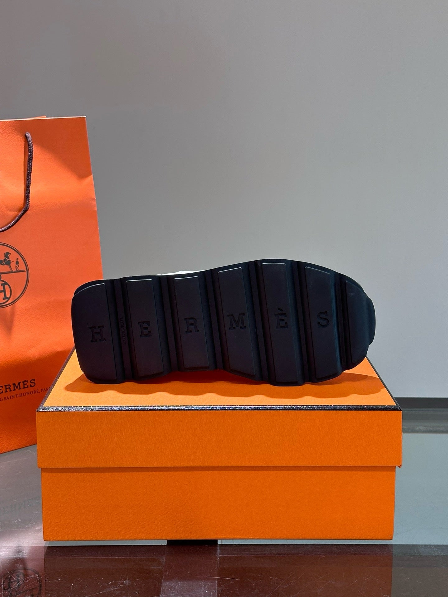 HERM IMPULSE SNEAKER
