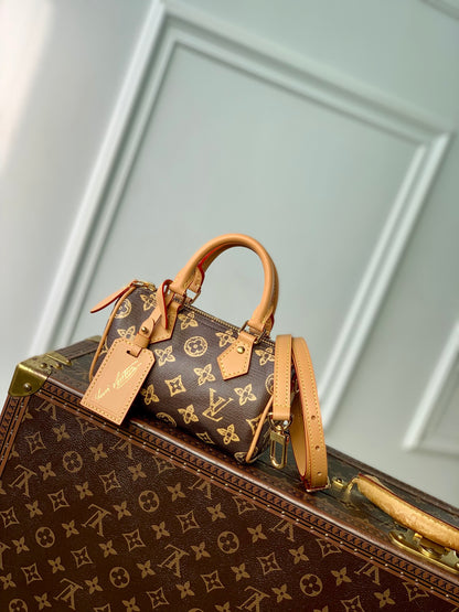 LOU NANO SPEEDY BAG