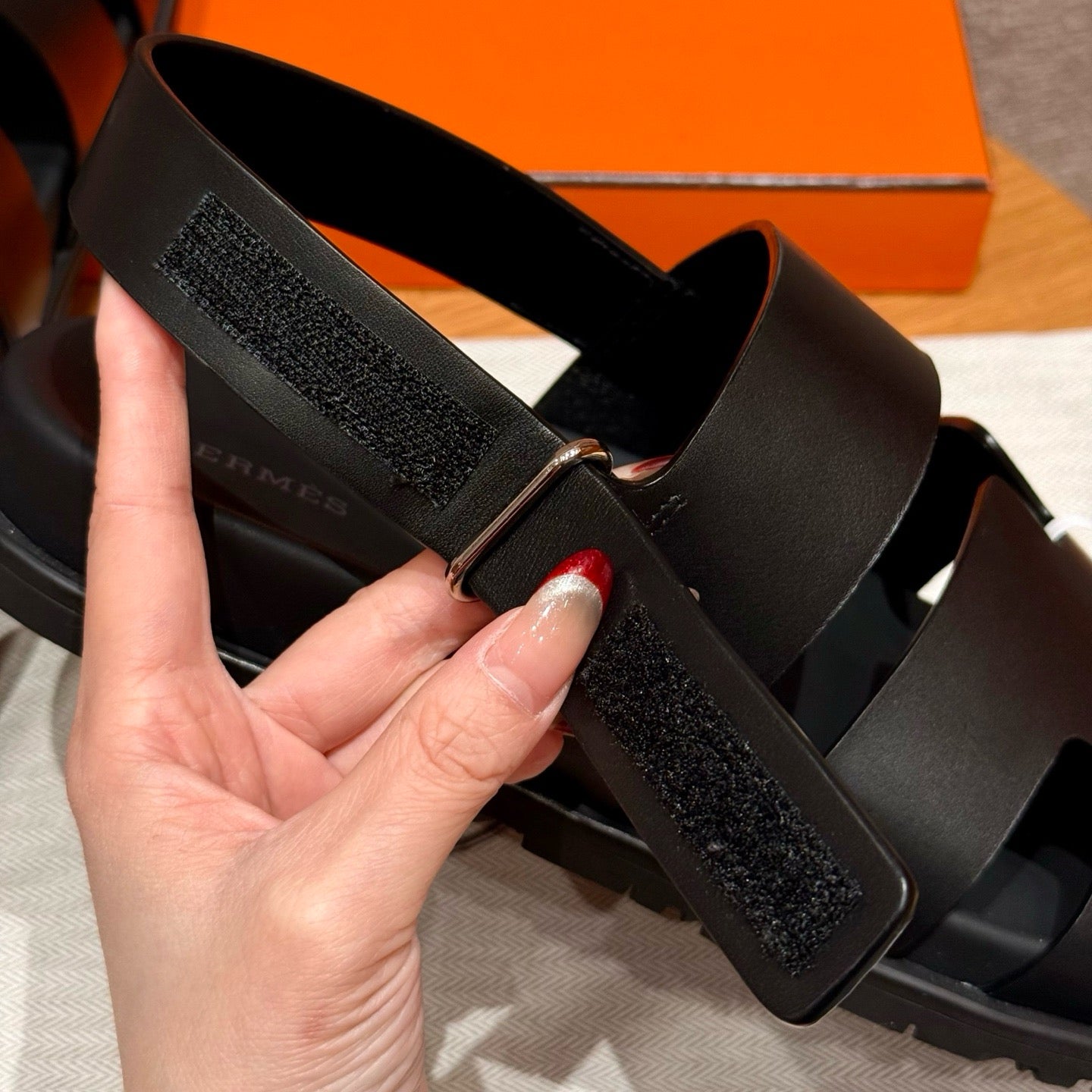 HERM GENIUS SANDALS