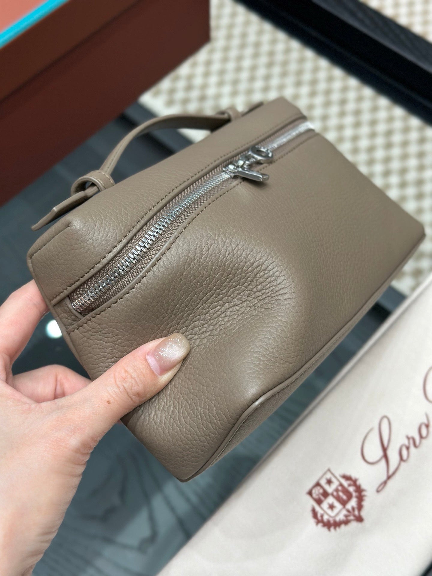 LORO P EXTRA POCKET L19 BAG