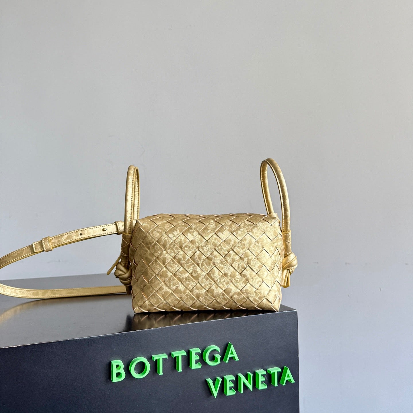 BOTT V TOP HANDLE LOOP BAG