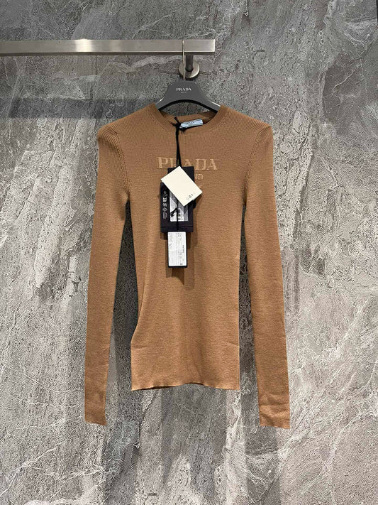 PD KNITTED TOP