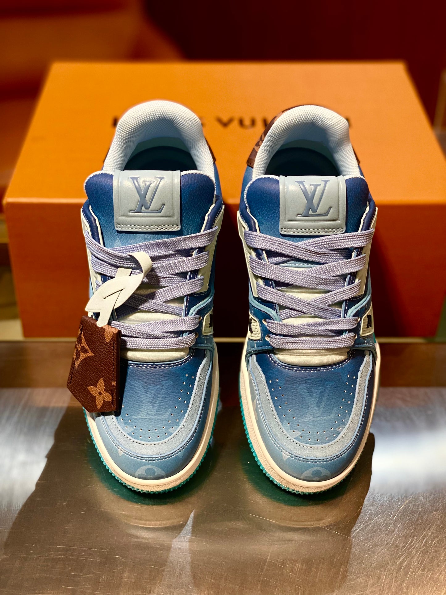 LOU SNEAKERS