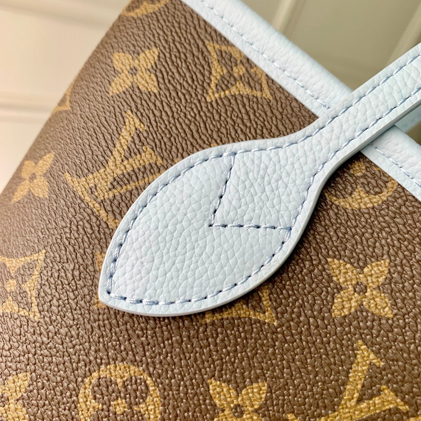 LOU NEVERFULL INSIDE OUT BB BAG