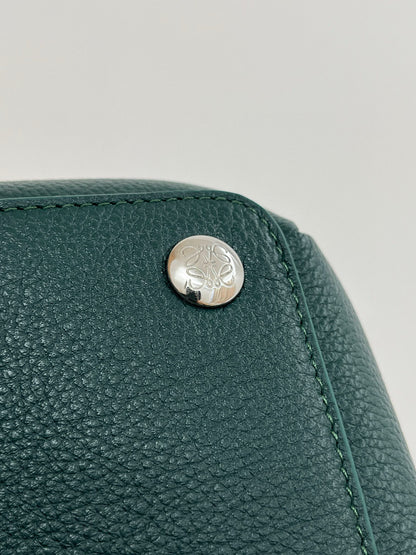 LOEW PEBBLE MESSENGER BAG