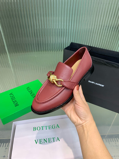 BOTT LOAFERS