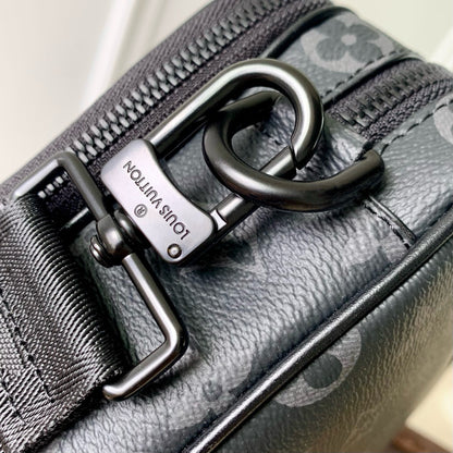 LOU ALPHA MESSENGER BAG