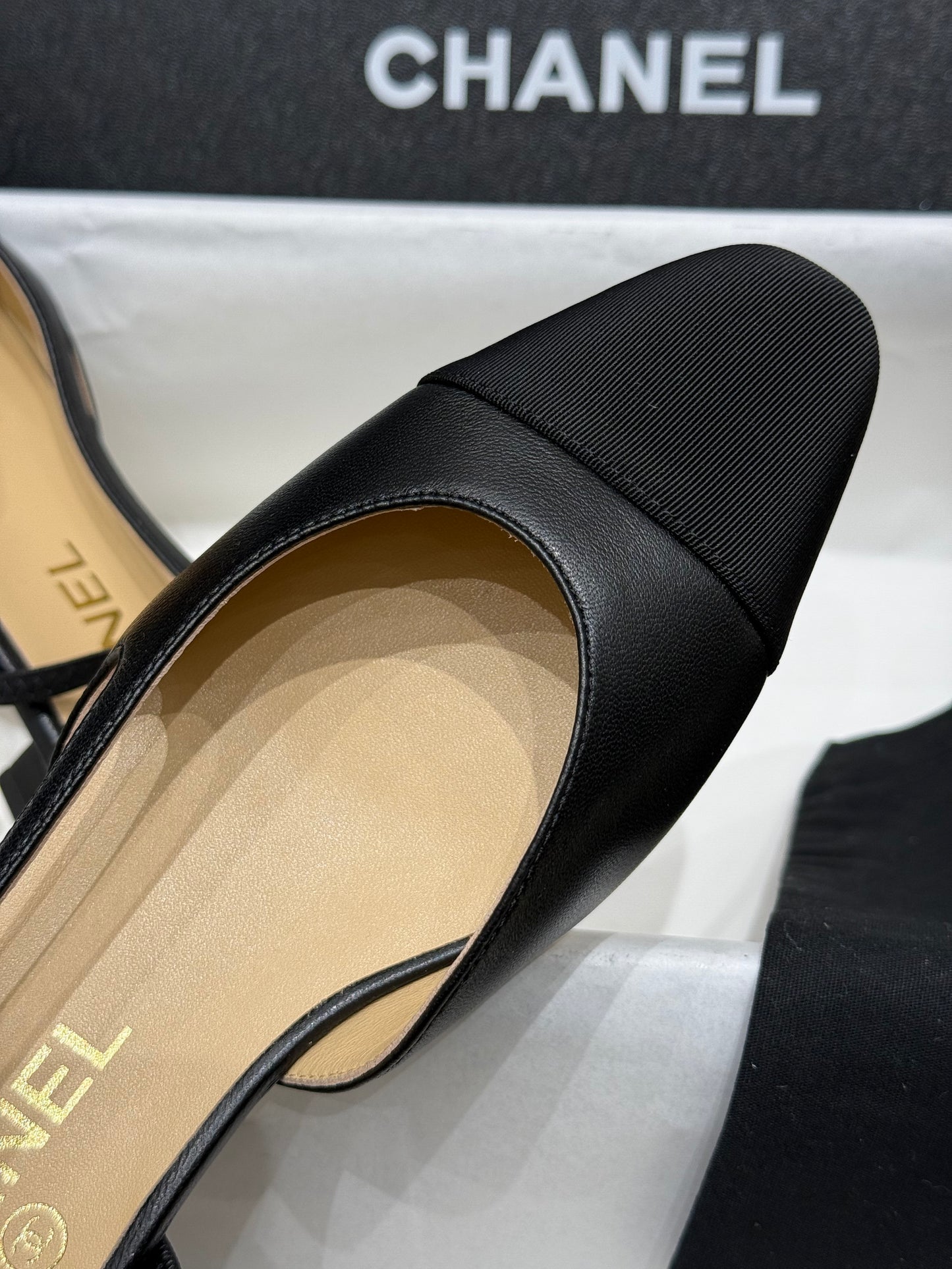 CC SLINGBACK PUMPS