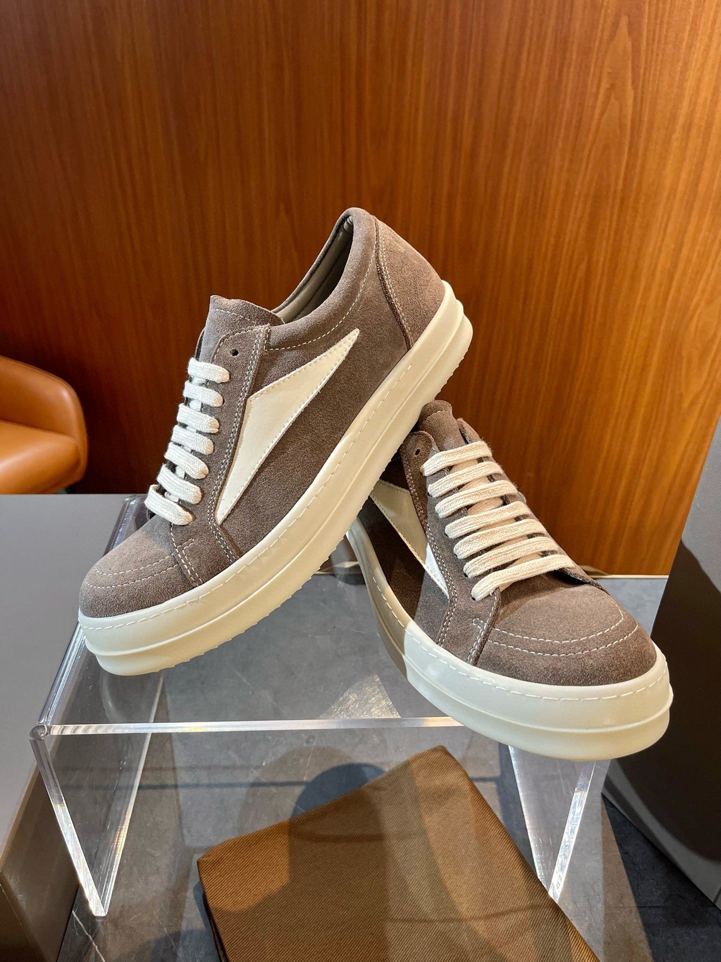 RICK O SNEAKERS