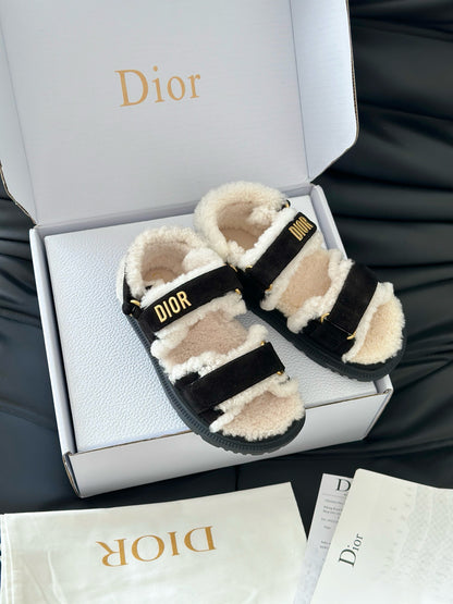 CD SANDALS