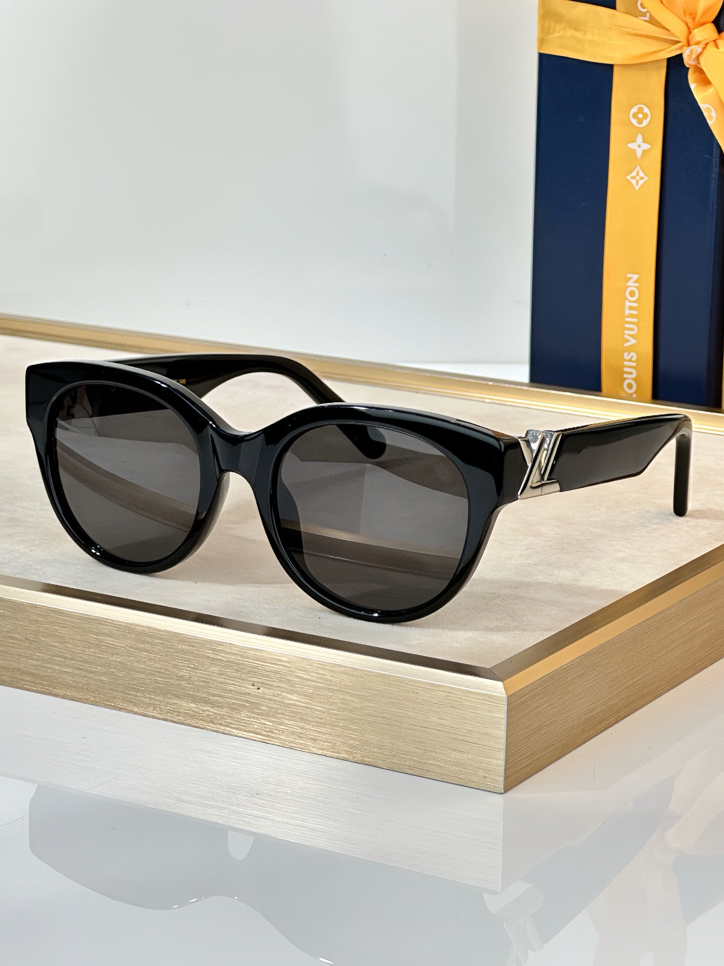 LOU SUNGLASSES