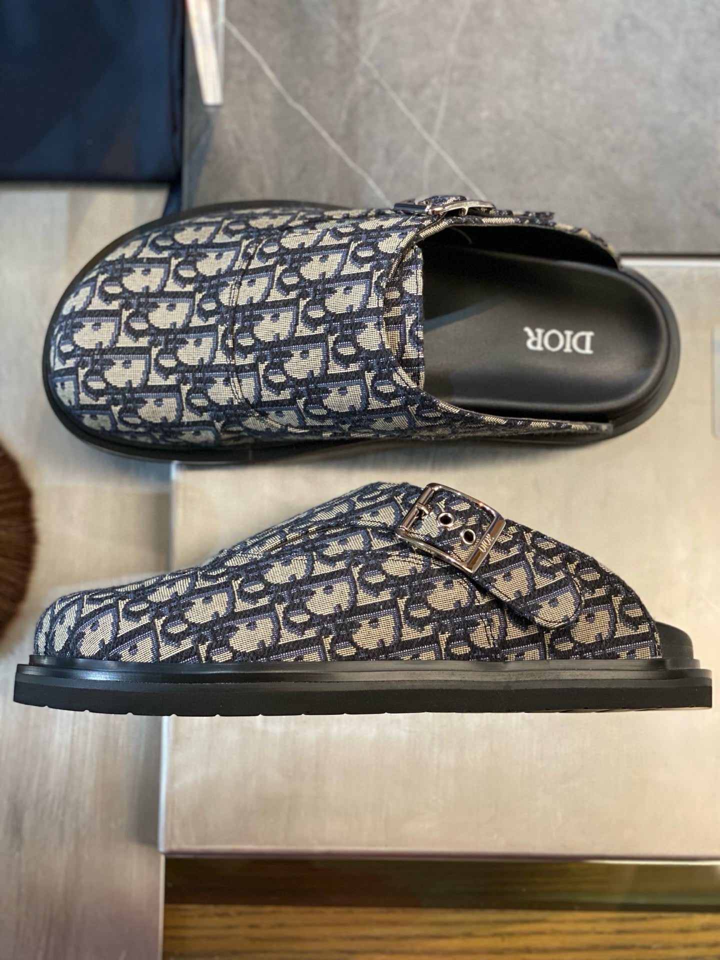 CD AQUA MULES