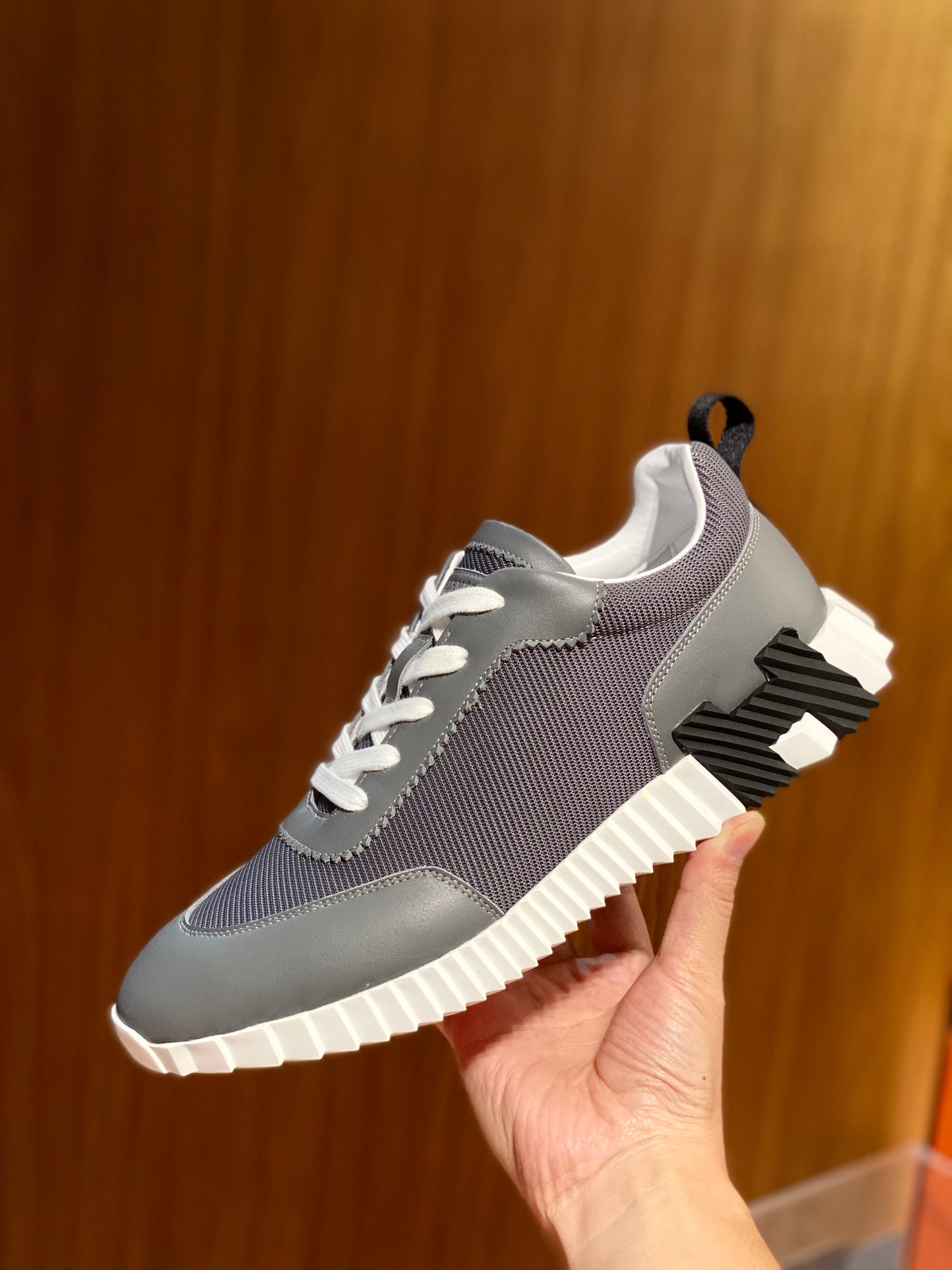 HERM BOUNCING SNEAKERS