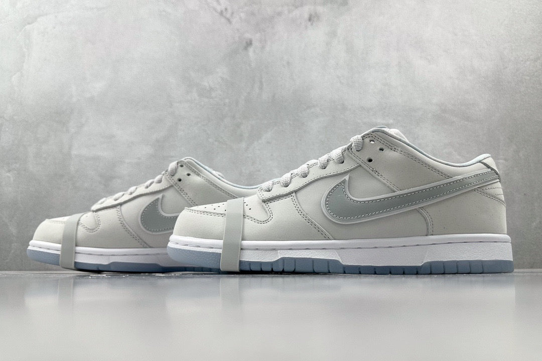 NIKE DUNK LOW WHITE LOBSTER